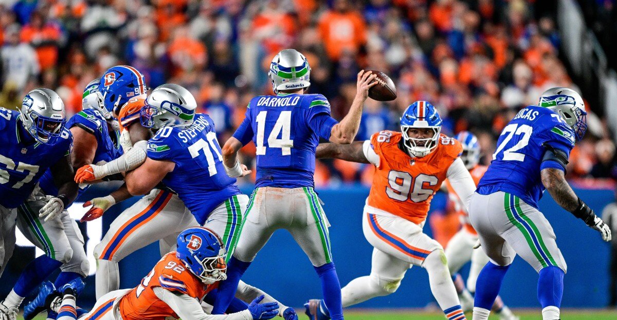 Seahawks coach Mike Macdonald doesn’t sugarcoat Sam Darnold’s performance vs. Broncos - Field Gulls