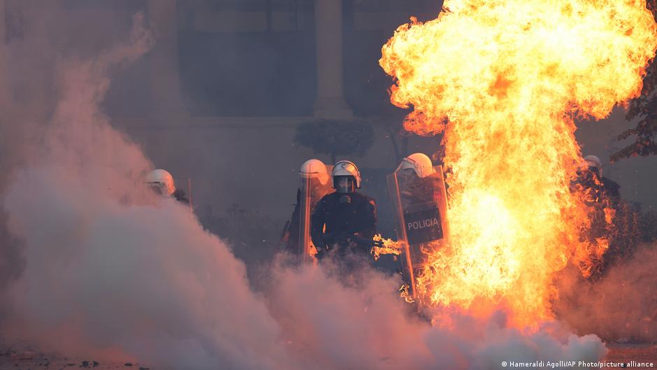 Albania's Prime Minister Edi Rama ignores calls to resign amid violent clashes - DW.com