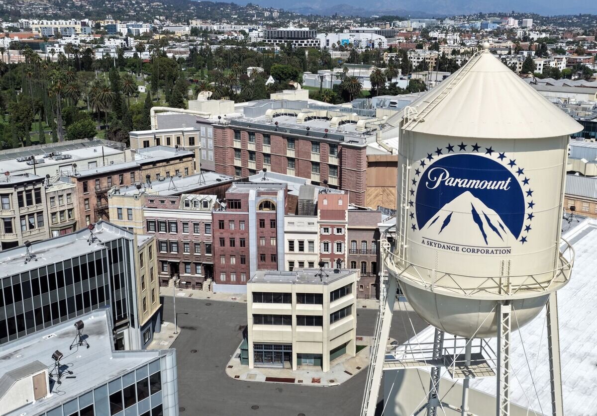Paramount Debt Drop Spells Trouble for Borrowers: Credit Weekly - Bloomberg.com