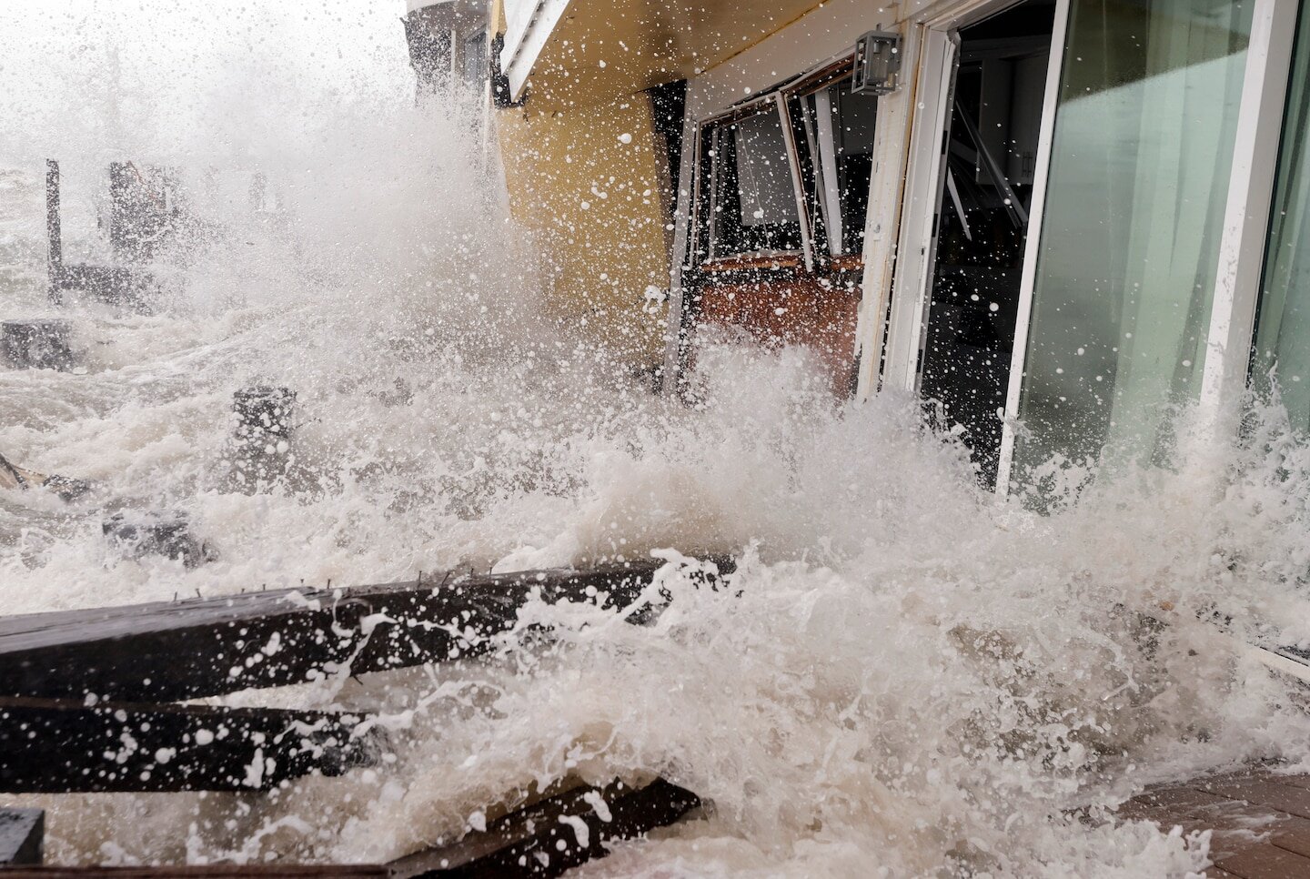 California beaches, homes slammed by waves from Tropical Storm Rachel - The Washington Post