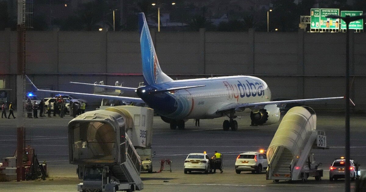 Flydubai pilot attacked captain with cockpit’s crash axe in attempted terrorist attack, UAE official says - NBC News