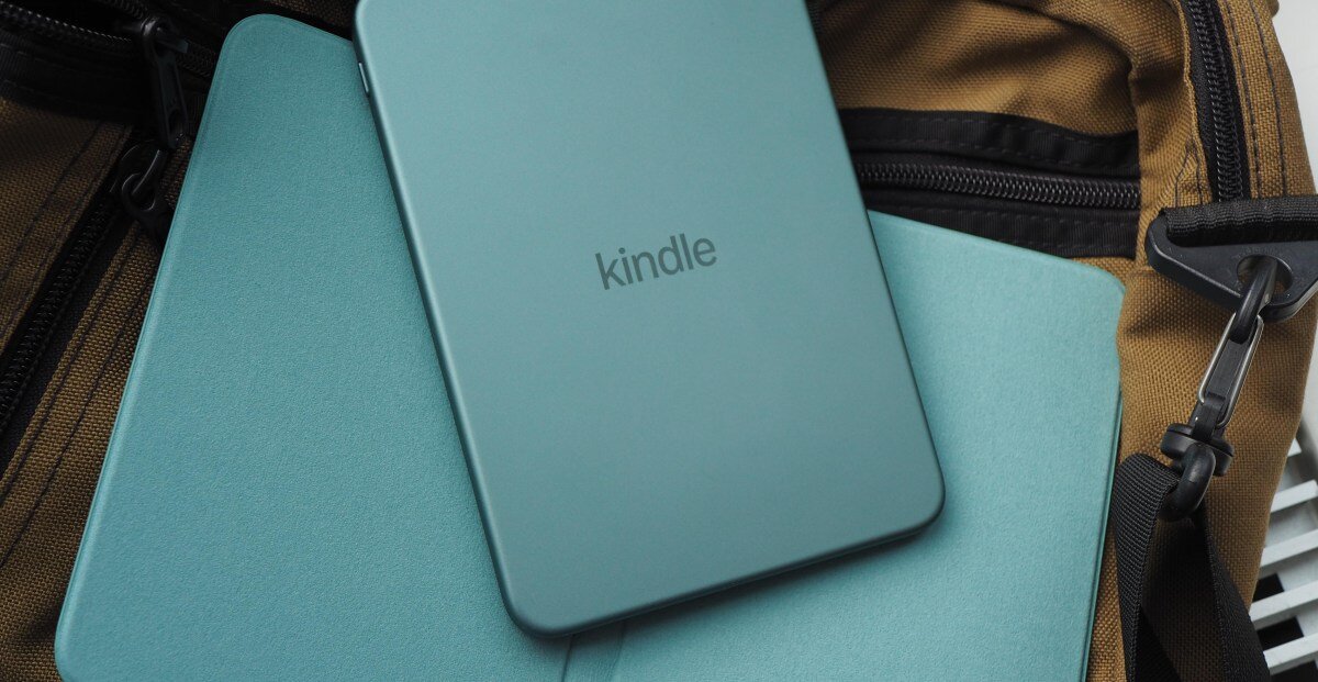 Amazon is launching colorful new Kindles — and a case with physical page-turn buttons - The Verge