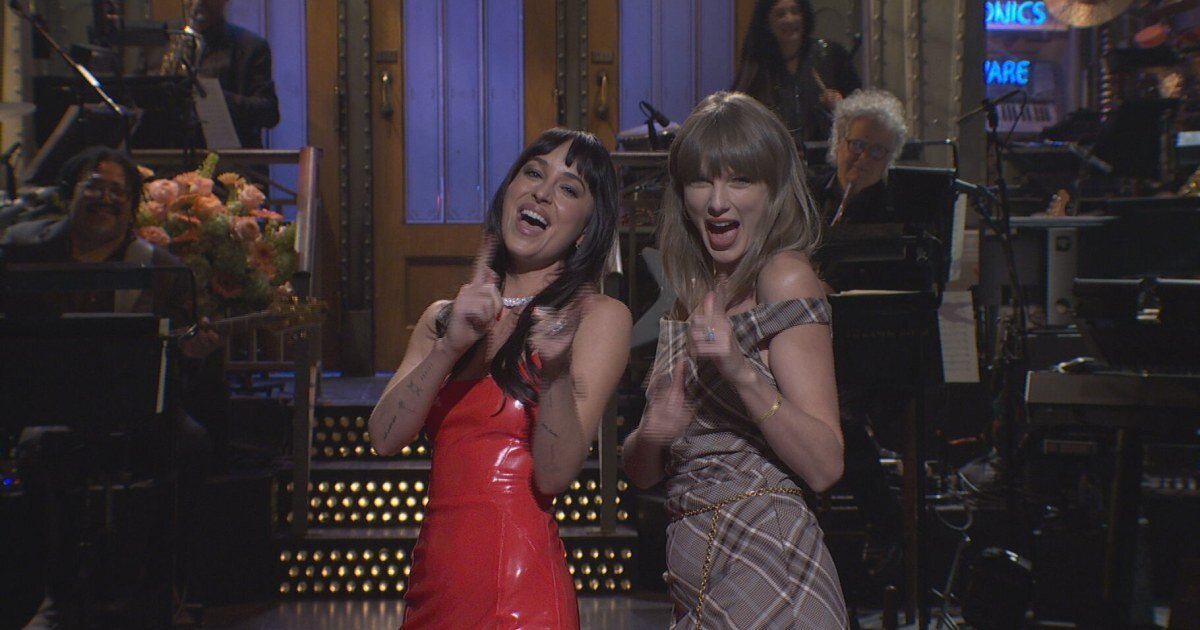 Taylor Swift pops into ‘SNL’ to joke around with host Dakota Johnson - NBC News