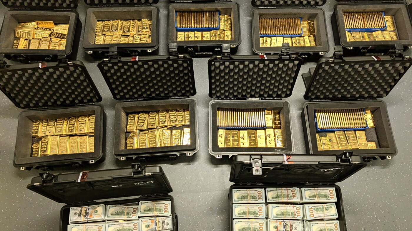 Former CIA official accused of stealing $40M in gold bars pleads guilty - NPR
