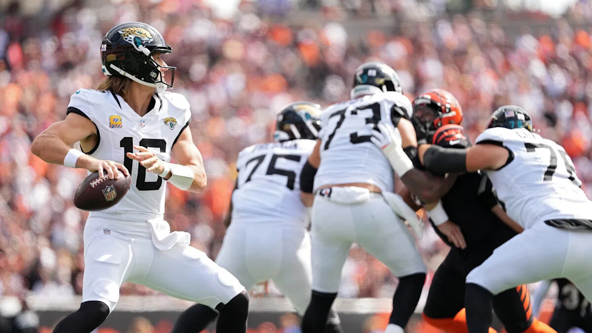 Eagles vs. Jaguars live updates, inactives, where to watch: Trevor Lawrence makes eighth London start with Jags on a hot streak - Yahoo Sports