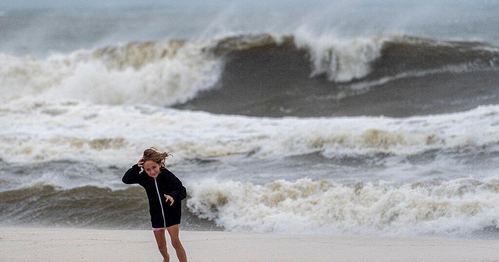Isaias weakens, rain and flooding remain a threat as storm moves across the Southeast - CBS News
