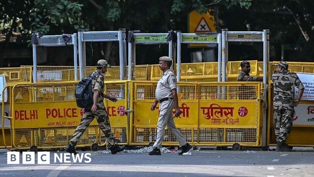 Thousands of security personnel deployed as Delhi braces for ‘cockroach’ protest - BBC