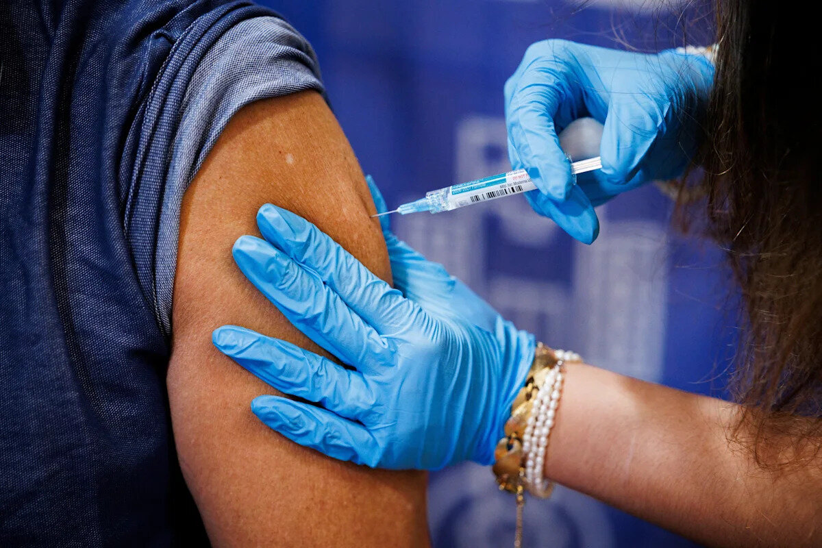 Moderna stock jumps on planned national cancer vaccine effort - Yahoo Finance