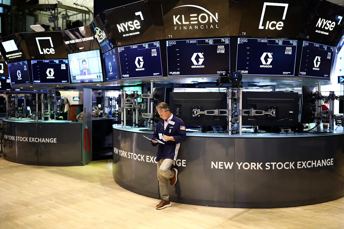 Stock market today: Dow falls 500 points, S&P 500 and Nasdaq retreat from records as Treasury yields hit 24-year high - Yahoo Finance